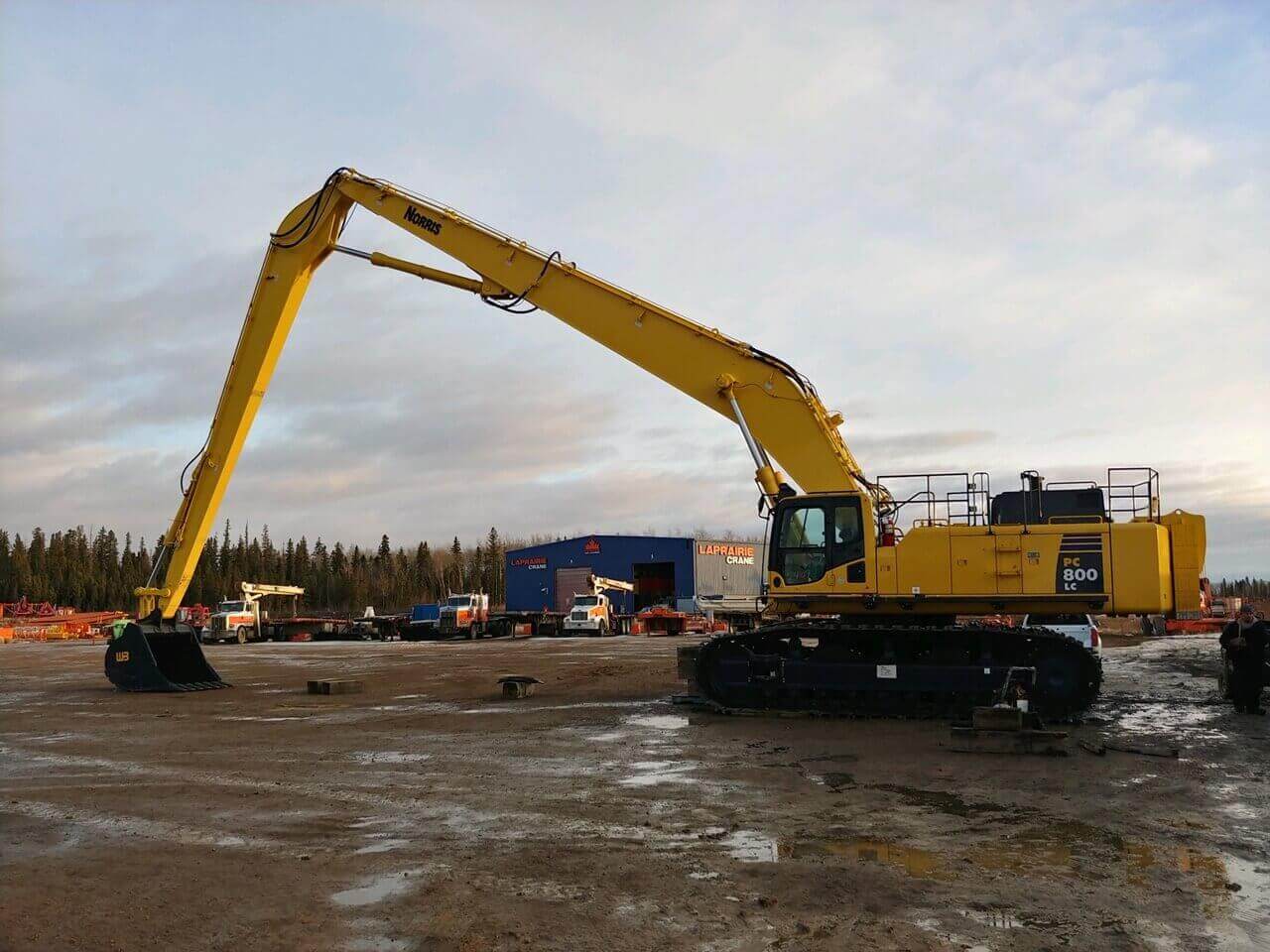 long reach boom 70